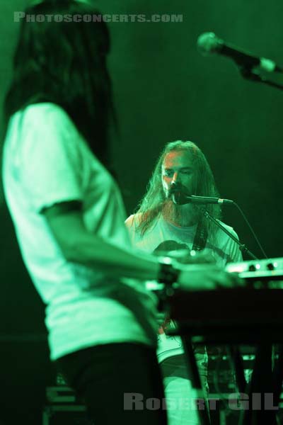 MOON DUO - 2013-07-19 - PARIS - CentQuatre - 